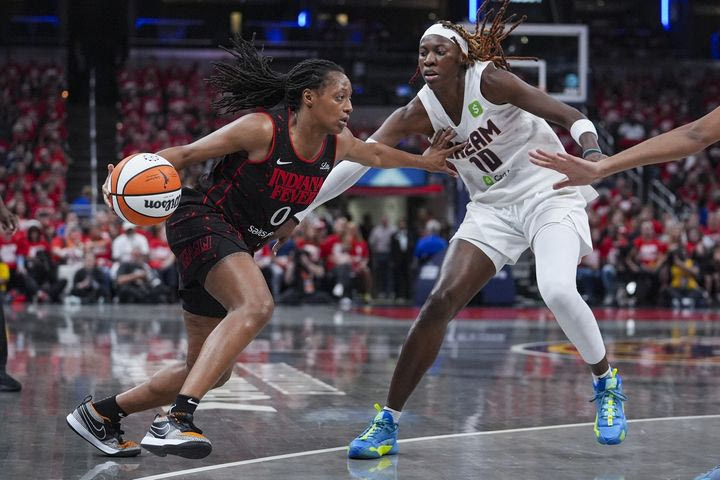 WNBA: Η Ιντιάνα πανηγύρισε νίκη στα playoffs μετά από 9 χρόνια, οι Στορμ έσπασαν το σερί 17 νικών των Έισις