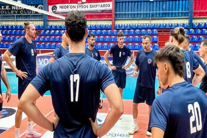 Volley League: Ξεκίνησε η προετοιμασία για τον Φοίνικα Σύρου