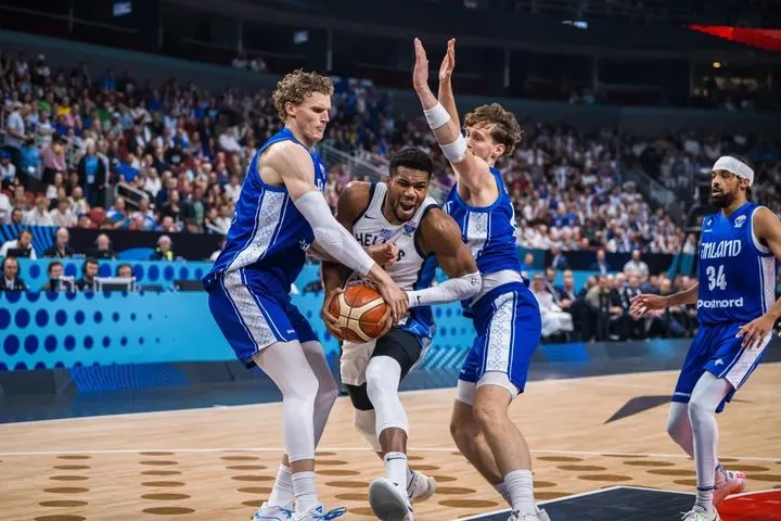 EuroBasket 2025: “Τείχος” ο Γιάννης από το ξεκίνημα