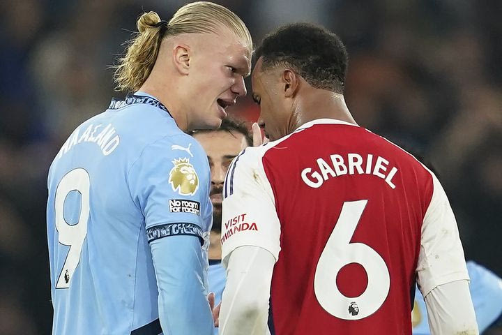 Αθλητικές μεταδόσεις: Πού θα δείτε τα Άρσεναλ – Μάντσεστερ Σίτι, Λάτσιο – Ρόμα και τις Μπαρτσελόνα, Ίντερ