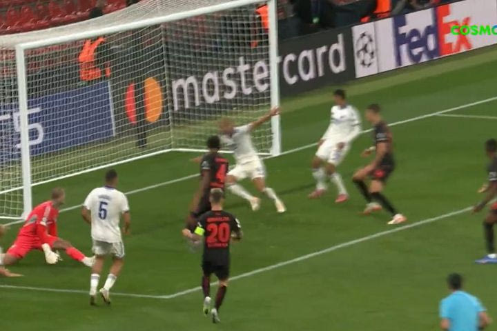 Η Λεβερκούζεν ισοφάρισε σε 2-2 με αυτογκόλ του Χατζηδιάκου στο 90+1′