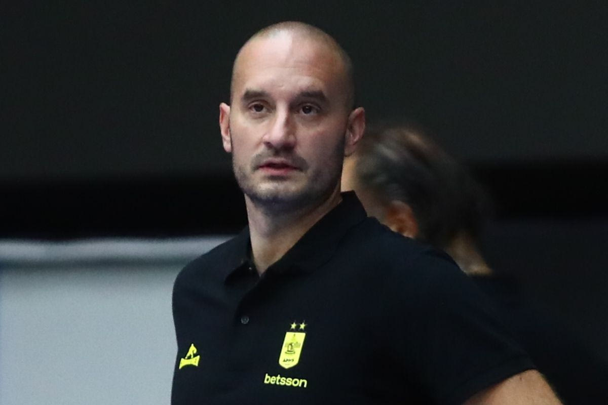 Μπόγκνταν Καράιτσιτς