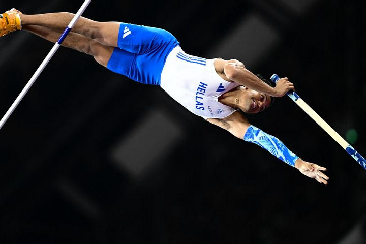 Πολύ κοντά στο άλμα της ζωής του ο Καραλής: Η προσπάθειά του Manolo στα 6.15μ