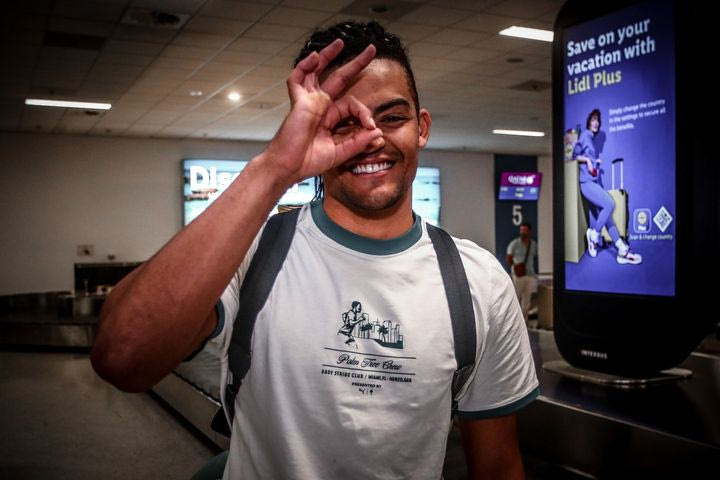 Καραλής: Αφίχθη στην Αθήνα ο ασημένιος Παγκόσμιος Πρωταθλητής του Τόκιο