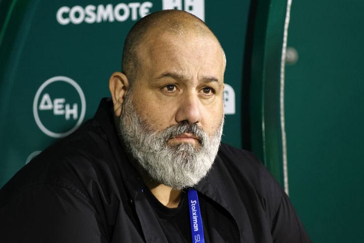 Καραπαπάς για Αλαφούζο: “Ο πιο αποτυχημένος Πρόεδρος όλων των εποχών σε όλα τα σπορ”