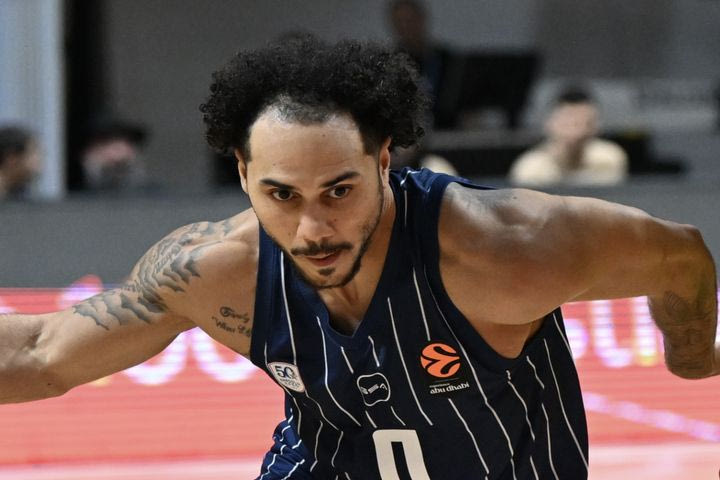 Εφές – Μακάμπι 85-78: Αγχωτική νίκη στην Ποντγκόριτσα για τους Τούρκους με κομβικούς Σμιτς και Λόιντ