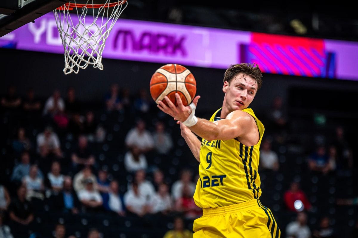 Πέλε Λάρσον