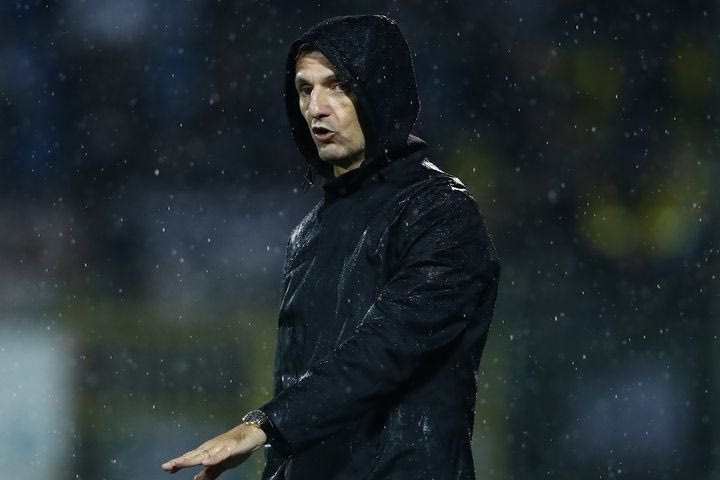 Λουτσέσκου: “Πετάξαμε δύο βαθμούς, η ηλιθιότητα εκ μέρους μας επέτρεψε στον Αστέρα να μπει ξανά στο παιχνίδι”