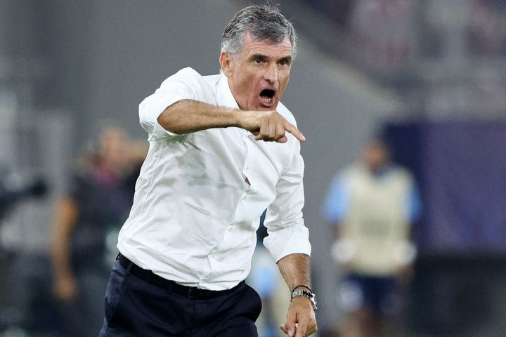 Το τάκλιν… προσευχή και ο Ολυμπιακός του Μεντιλίμπαρ που έκανε τις ισοπαλίες να μοιάζουν αποτυχίες