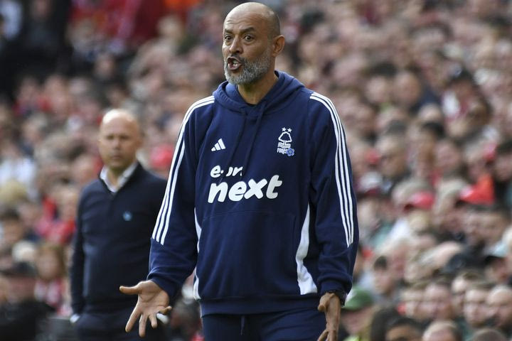 Γουέστ Χαμ: Ο Νούνο Εσπίριτο Σάντο είναι έτοιμος να διαδεχτεί τον Πότερ στον πάγκο των σφυριών