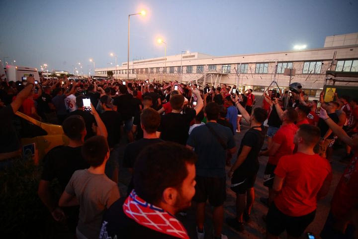 Ολυμπιακός, μεταγραφές: Χαμός στο “Ελ. Βενιζέλος” από τους φίλους των Πειραιωτών για τον Ποντένσε