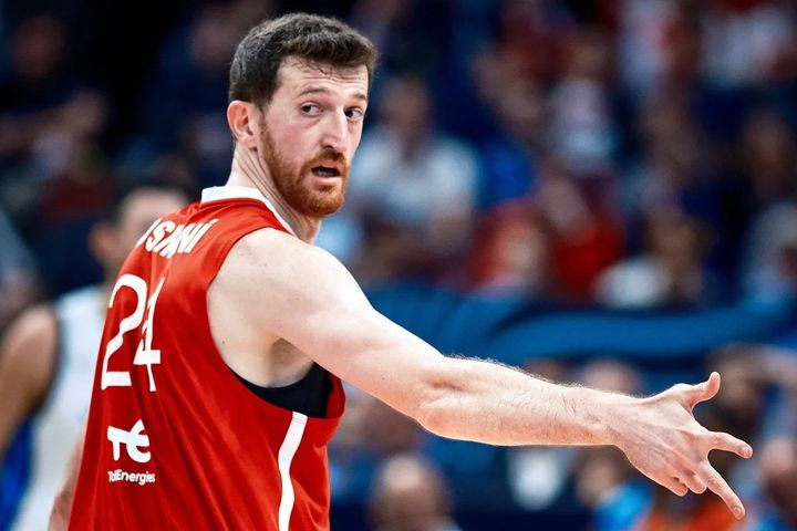 EuroBasket 2025: Ο Οσμανί σκόραρε τους περισσότερους πόντους Τούρκου παίκτη σε νοκ-άουτ παιχνίδι