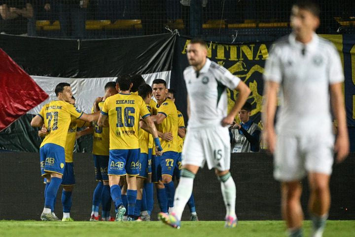 O Παναιτωλικός έκανε το 1-0 κόντρα στον Παναθηναϊκό, με πέναλτι που καταλογίστηκε μέσω VAR