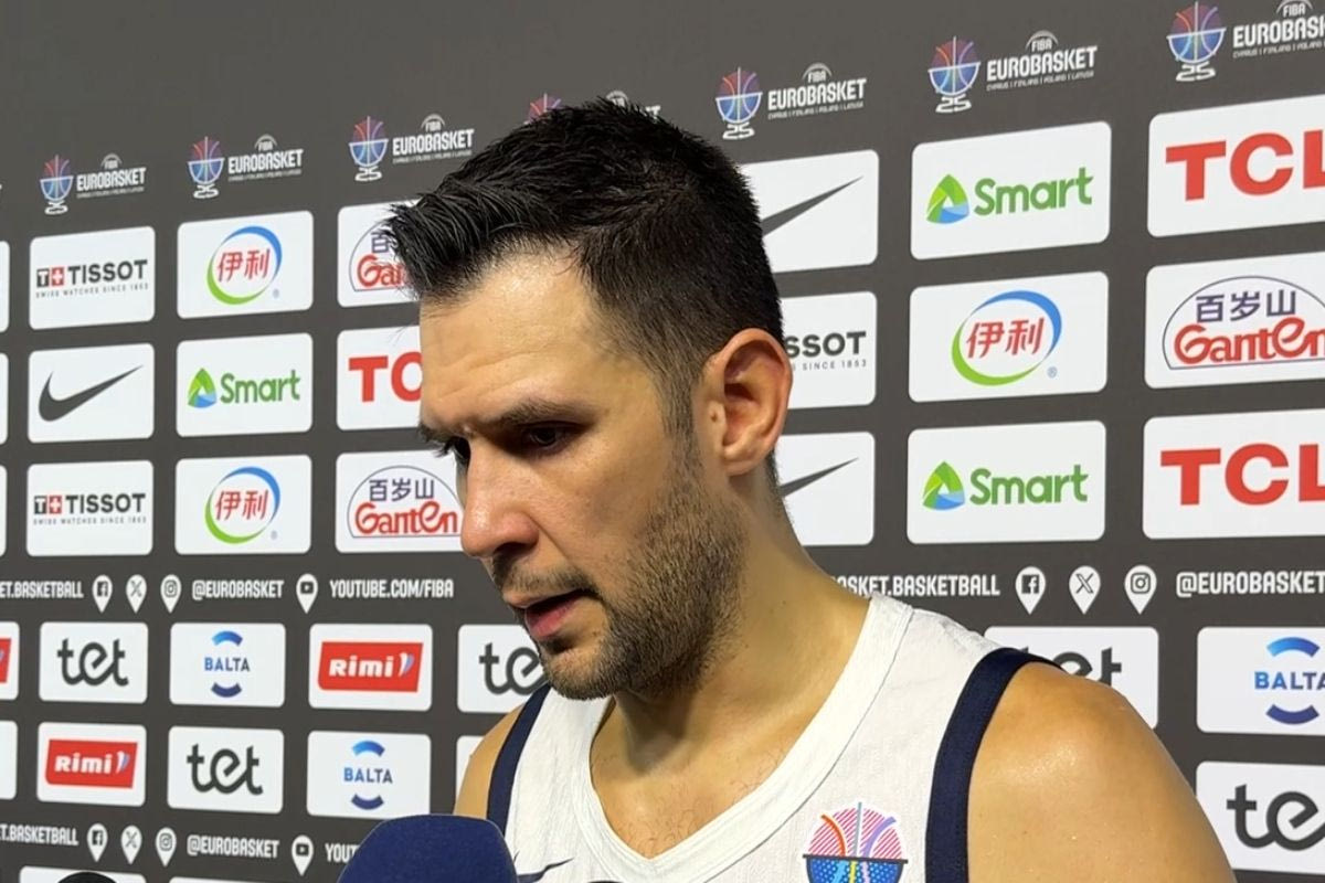 Κώστας Παπανικολάου