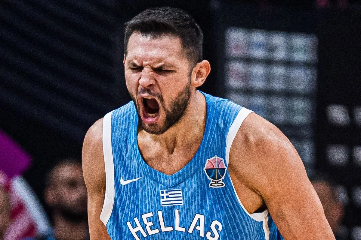 Κώστας Παπανικολάου