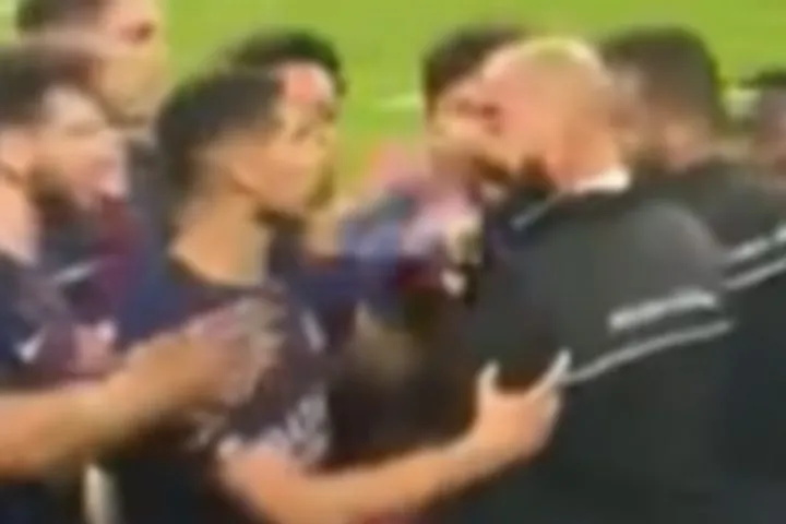 Παρί Σεν Ζερμέν: Ένταση στο Βελοντρόμ, ο Λούκας Μπεράλντο δέχθηκε χτύπημα από άνθρωπο της ασφάλειας