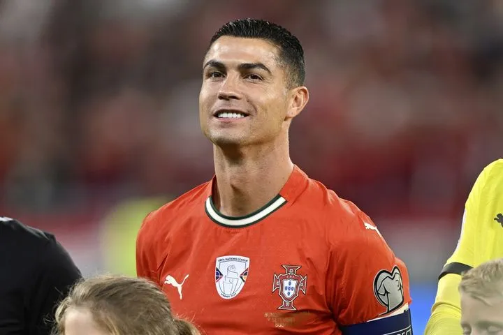 Η συγκινητική κίνηση του Ρονάλντο: Τα δώρα στους συμπαίκτες του στην εθνική Πορτογαλίας και το ρολόι-φόρος τιμής στον Ζότα