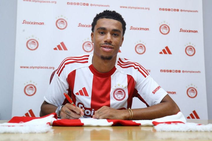 Ολυμπιακός, μεταγραφές: Ανακοινώθηκε ο Σίλκοτ-Ντιούμπερι