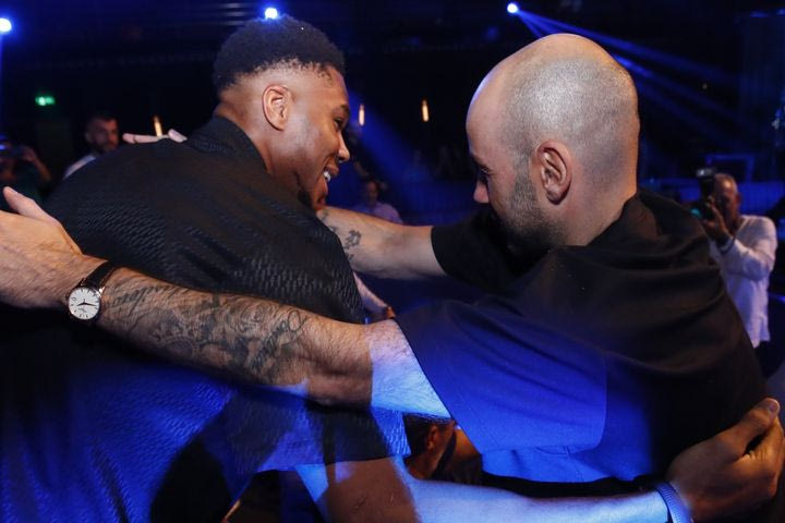 VIDEO από τον ξέφρενο χορό της Εθνικής στο ρυθμό του “Freed from Desire”