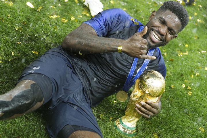 Ο Σαμουέλ Ουμτιτί έβαλε τέλος στην καριέρα του στα 31 του χρόνια