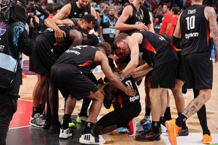 Γερμανία: Χρυσός θρίαμβος και ξέφρενοι πανηγυρισμοί στο παρκέ