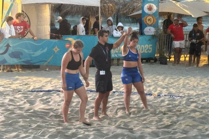 Παγκόσμια πρωταθλήτρια η Ζαϊμίδου στο Παγκόσμιο Beach Wrestling U17 στην Κατερίνη