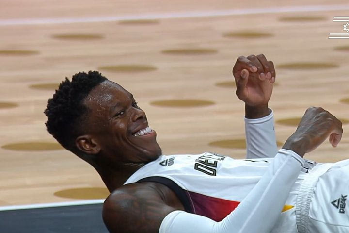 EuroBasket 2025: Το χαμόγελο του Σρούντερ όταν κέρδισε το τέταρτο φάουλ του Ντόντσιτς