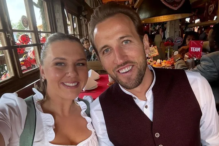 Μπάγερν: Η σύζυγος του Χάρι Κέιν “βάζει φρένο” στην επιστροφή του στην Αγγλία