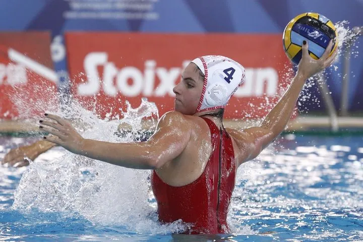 Waterpolo League Γυναικών: Κυρίαρχος ο Ολυμπιακός, επικράτησε με 21-3 του ΝΟ Χανίων και συνέχισε με το απόλυτο