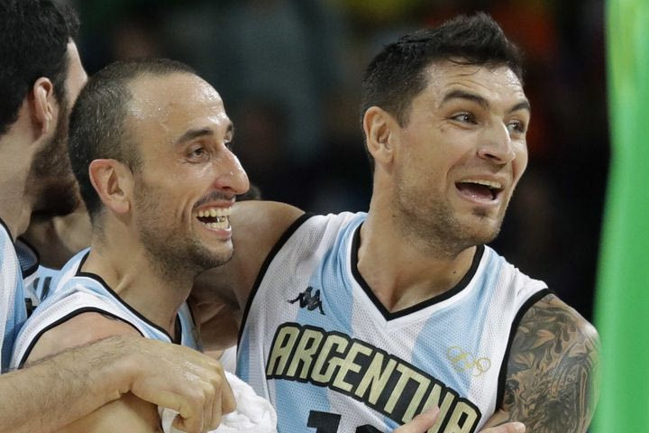 Ο Κάρλος Ντελφίνο αποσύρθηκε από τη δράση