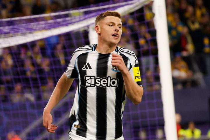 Νιούκαστλ- Μπενφίκα 3-0: Μπαρνς και Γκόρντον βύθισαν ακόμα περισσότερο τους αετούς, παραμένει χωρίς βαθμό η ομάδα του Βαγγέλη Παυλίδη στο Champions League