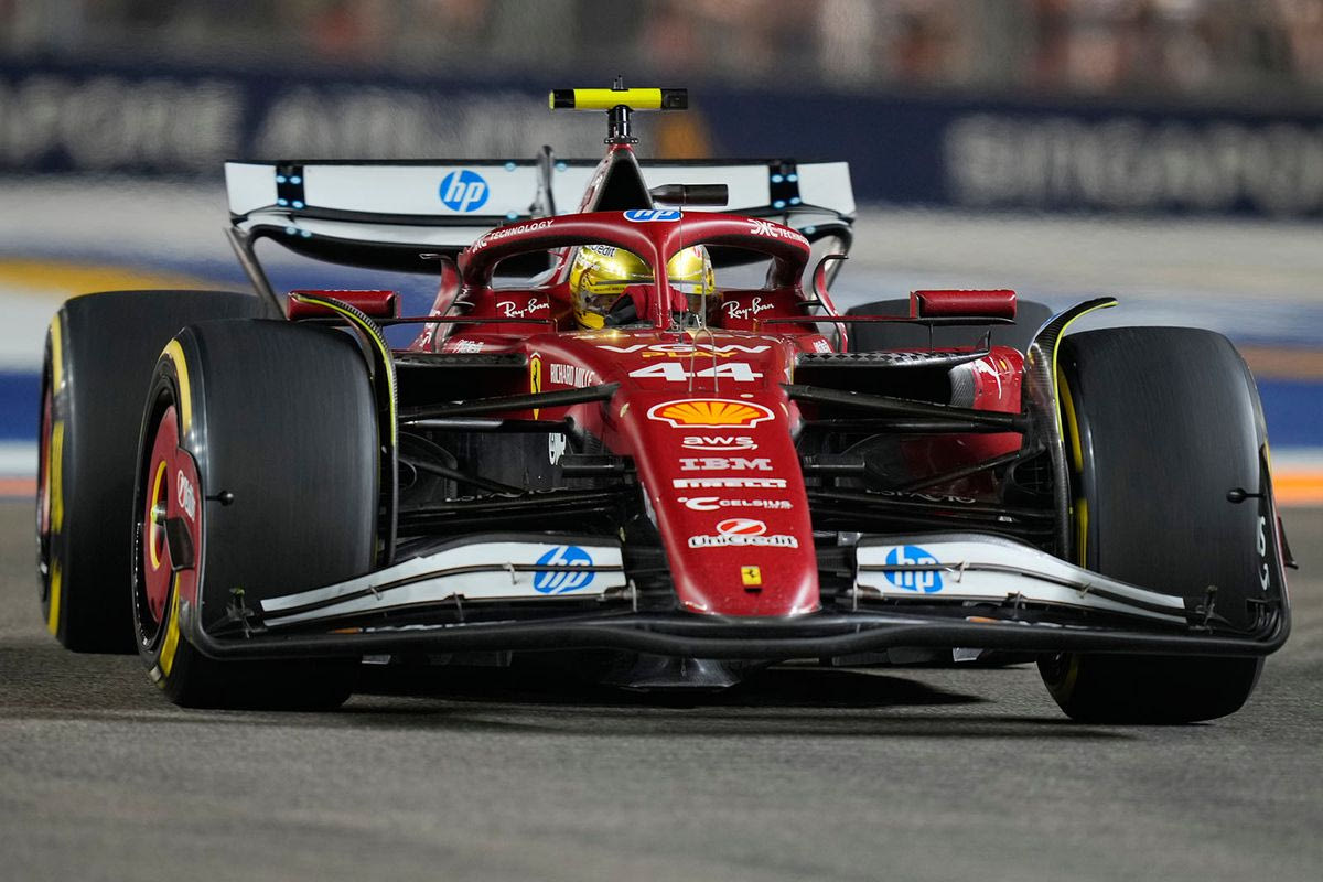 Ποινή στον Χάμιλτον -Έχασε την 7η θέση του GP Σιγκαπούρης ο Βρετανός