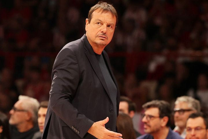 Ο Εργκίν Αταμάν τα έβαλε με αεροπορική εταιρεία στη Ρόδο