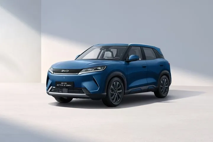 Full επίθεση από τη BYD στα compact SUV με το Atto 2 DM-i