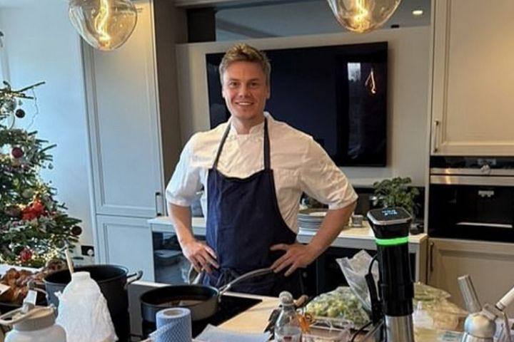 Ο σεφ των αστέρων της Premier League αποκαλύπτει τις αγαπημένες συνταγές, τις ιδιαίτερες απαιτήσεις και τα πιο αξέχαστα περιστατικά