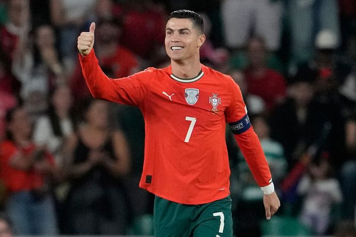 Ρονάλντο: “Δεν μιλάω στο γκρουπ της Γιουνάιτεντ γιατί φοβάμαι τον… δημοσιογράφο Φέρντιναντ”