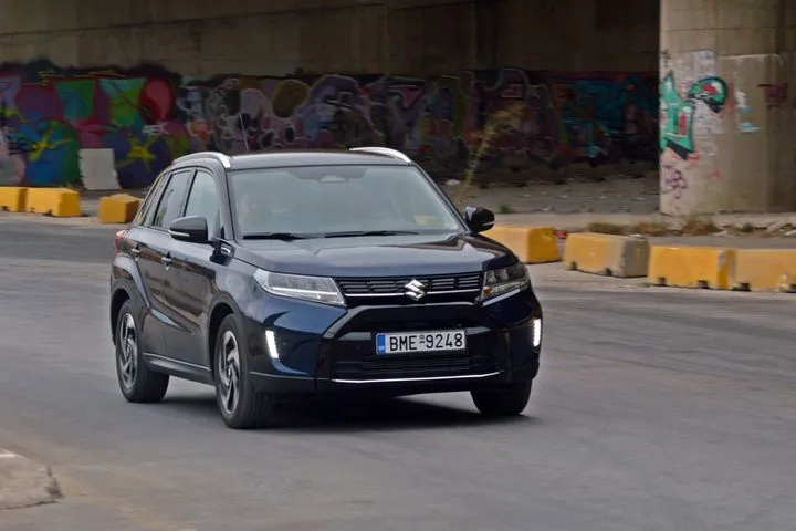 Δοκιμάζουμε ένα από τα πλέον ικανά SUV, το τετρακίνητο Suzuki Vitara με τον 1,4 Boosterjet Hybrid κινητήρα