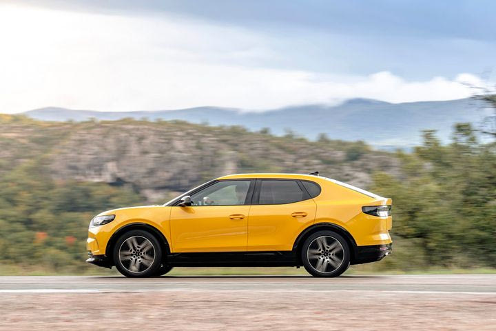 Που θα δεις και θα μάθεις τα πάντα για το νέο αμιγώς ηλεκτρικό SUV Ford Capri σε έκδοση Ταξί