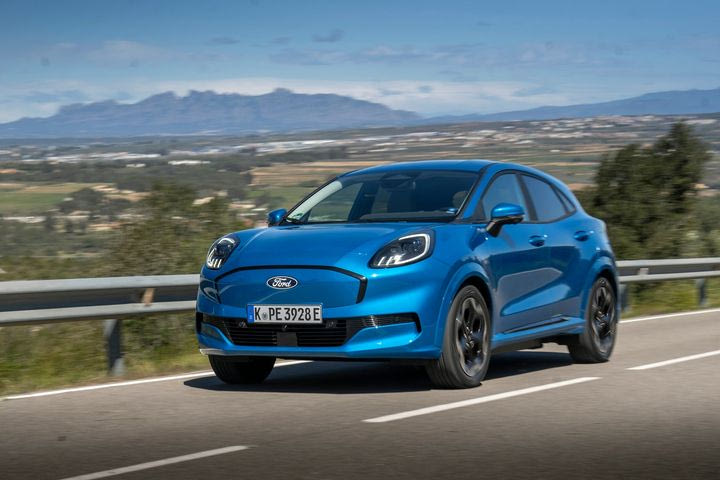 Η Ford προτείνει να σταματήσουμε να “καίμε” χρήματα στο παλιό αυτοκίνητο και να πάρουμε φθηνά το νέο ηλεκτρικό SUV της