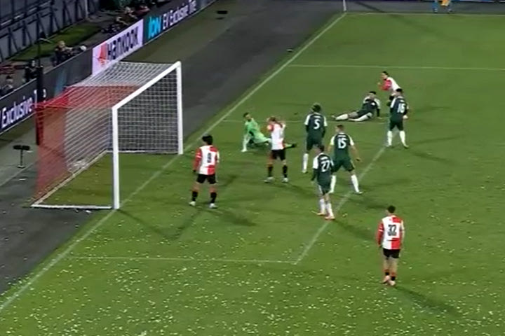 Ο Μούσα “χόρεψε” την άμυνα του Παναθηναϊκού και έδωσε προβάδισμα στη Φέγενορντ, κάνοντας το 2-1