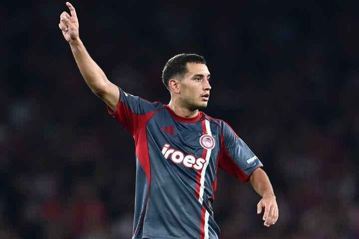 Βαθμολογία UEFA: Συνεχίζει 11η η Ελλάδα μετά την ήττα του Ολυμπιακού στο Λονδίνο