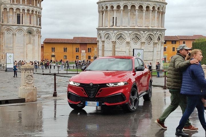 Πρώτη επαφή με την ανανεωμένη Alfa Romeo Tonale: Το ομορφότερο των C-SUV στην καρδιά της Τοσκάνης
