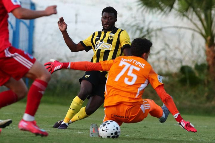 Τα highlights από την απόδραση της ΑΕΚ από την Ηλιούπολη με γκολ του Καλοσκάμη στο 90+6′