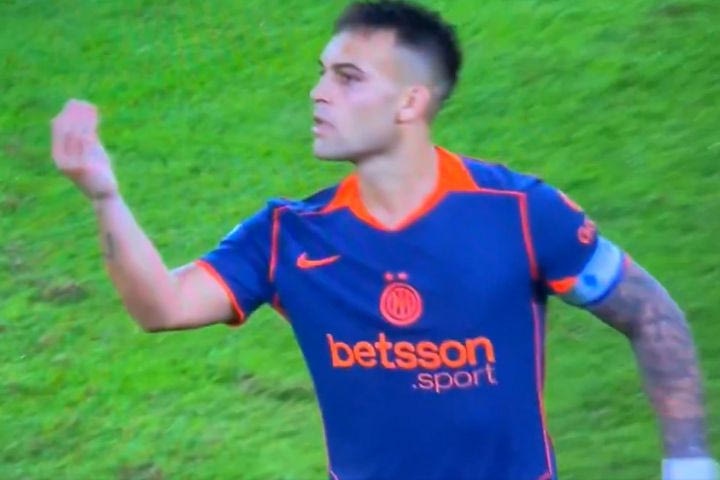 Νάπολι – Ίντερ: Τρελός καυγάς Κόντε – Λαουτάρο κατά τη διάρκεια του αγώνα του Ντιέγκο Μαραντόνα