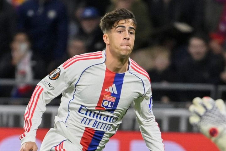 Ligue 1: Η επιμονή δικαίωσε στο φινάλε τη Λιόν, που έπιασε τετράδα με ανατροπή, ξέσπασμα με εξάρα για τη Λιλ