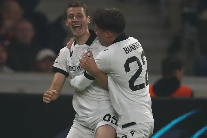 Τι τους έκανες ρε ΠΑΟΚ: Απίστευτο διπλό στη Λιλ σε ροκ ματς με μαγεία Κωνσταντέλια, ηγέτη Ζίβκοβιτς και ηρωικό Τσιφτσή