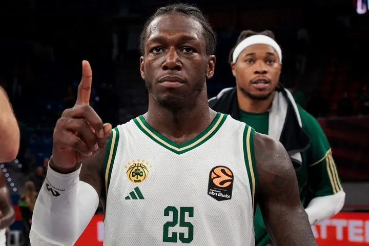 Ο Ναν έσωσε τον Παναθηναϊκό και έβαλε σιγαστήρα στην ενοχλητική της εξέδρας