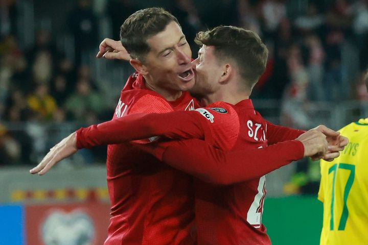 Προκριματικά Μουντιάλ 2026: Έπιασε κορυφή η Κροατία, διπλό για την Πολωνία του Σβιντέρσκι, τρίποντο στο 90+6΄ η Ρουμανία του Μαρίν