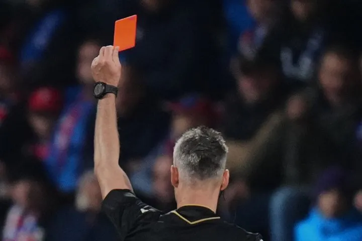 Σκάνδαλο στην Τουρκία: Βαριές ποινές σε 149 διαιτητές για στοιχηματισμό σε αγώνες ποδοσφαίρου