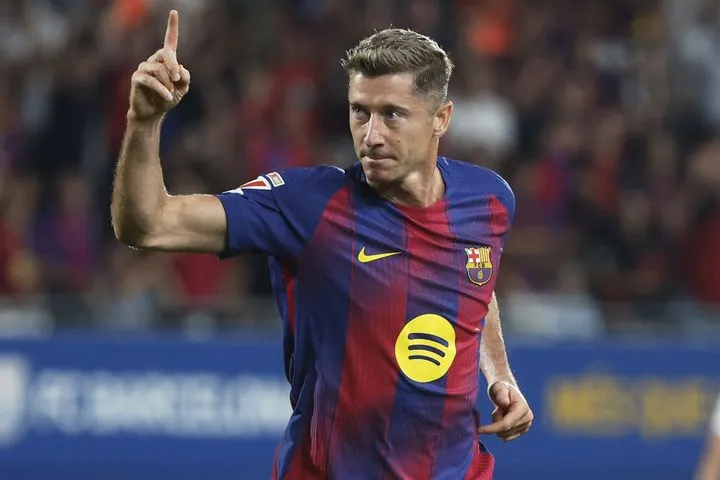 Μπαρτσελόνα: Το σχέδιο της για τον Λεβαντόβσκι περιλαμβάνει ανανέωση συμβολαίου και πώληση